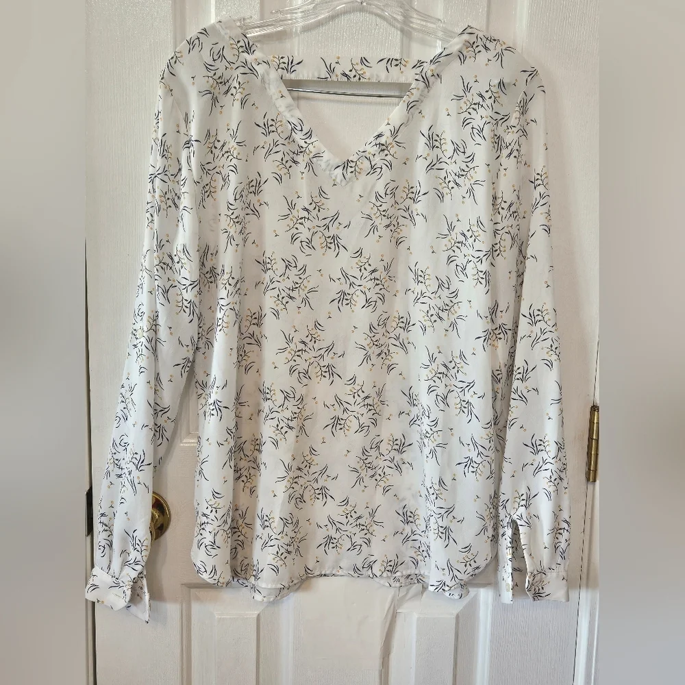 LOFT Blue Floral V Neck Blouse Small